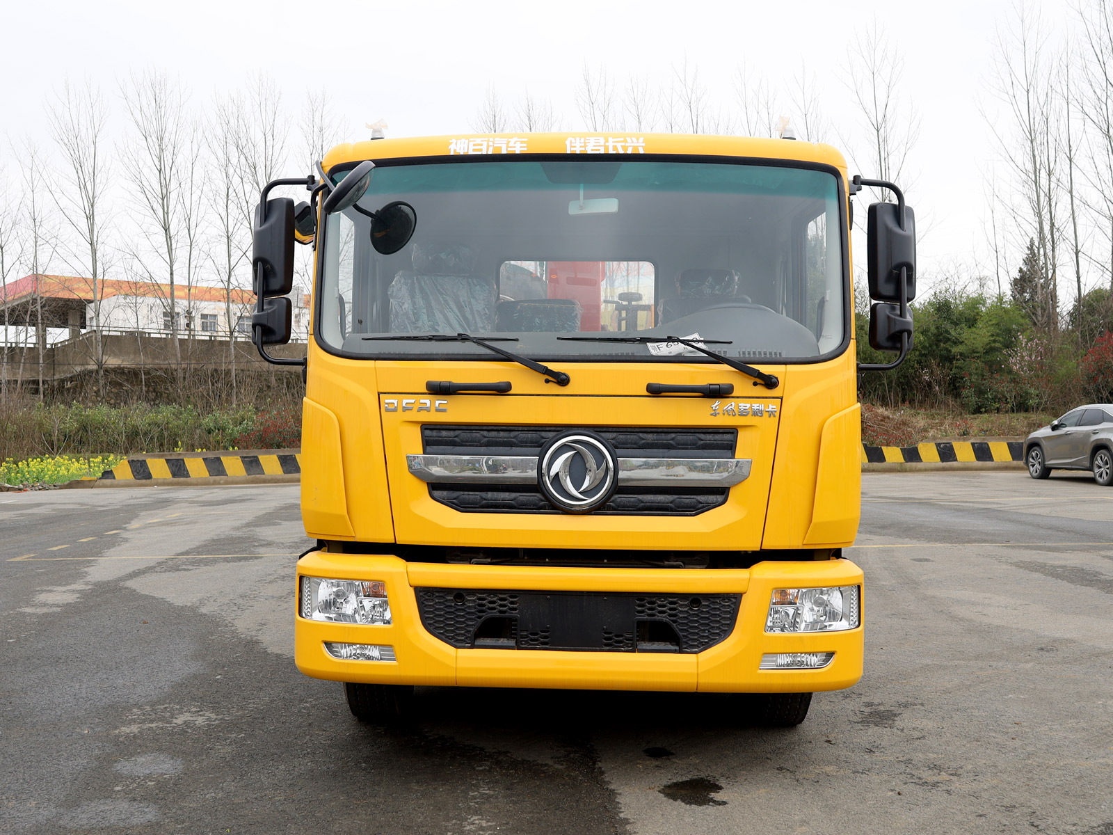 東風多利卡D9排半上裝長興5噸直臂吊機(清障帶吊) 東風多利卡D9排半上裝長興5噸直臂吊機(清障帶吊)