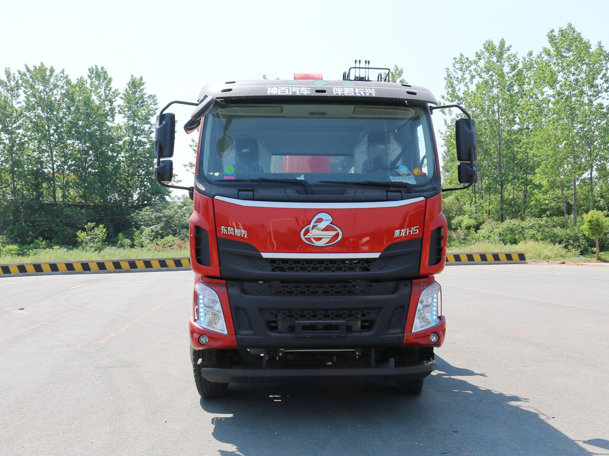 東風柳汽乘龍H51S前四后八上裝長興20噸直臂式吊機 東風柳汽乘龍H51S前四后八上裝長興20噸直臂式吊機