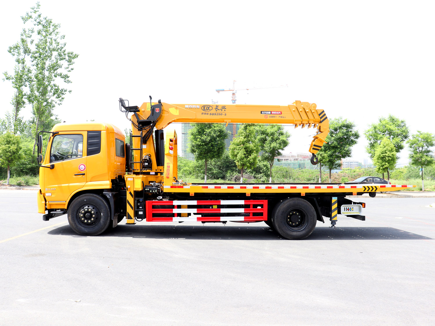 東風(fēng)天錦VR上裝長興10噸直臂式吊機(清障帶吊) 東風(fēng)天錦VR上裝長興10噸直臂式吊機(清障帶吊)