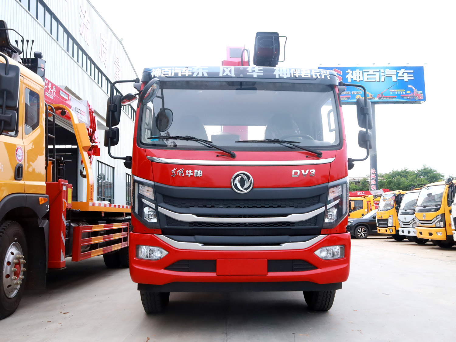 東風華神DV3排半上裝長興8噸直臂式吊機(清障帶吊) 東風華神DV3排半上裝長興8噸直臂式吊機(清障帶吊)