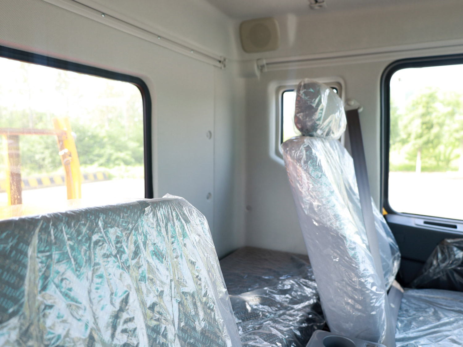 東風多利卡D9排半上裝長興8噸折臂式吊機 東風多利卡D9排半上裝長興8噸折臂式吊機