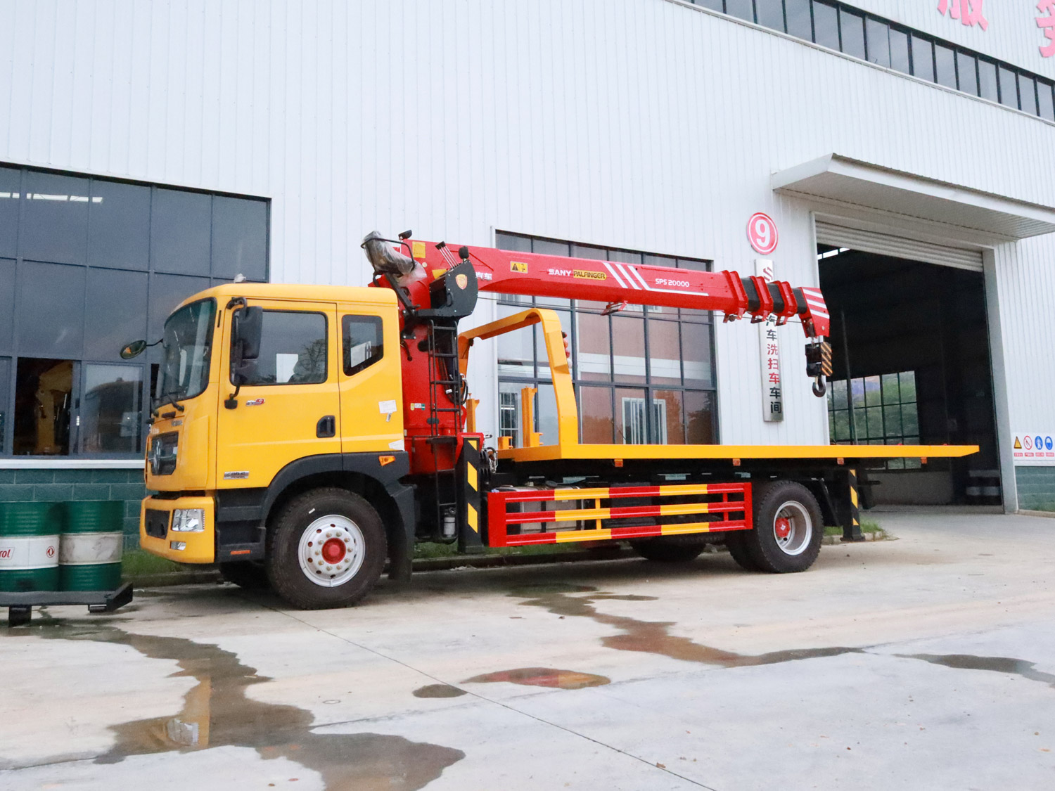 東風多利卡D9排半駕駛室單橋上裝三一8噸直臂式吊機 東風多利卡D9排半駕駛室單橋上裝三一8噸直臂式吊機