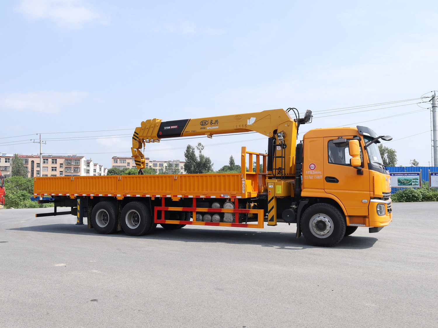 陜汽軒德翼6后雙橋上裝長興10噸直臂式吊機 陜汽軒德翼6后雙橋上裝長興10噸直臂式吊機