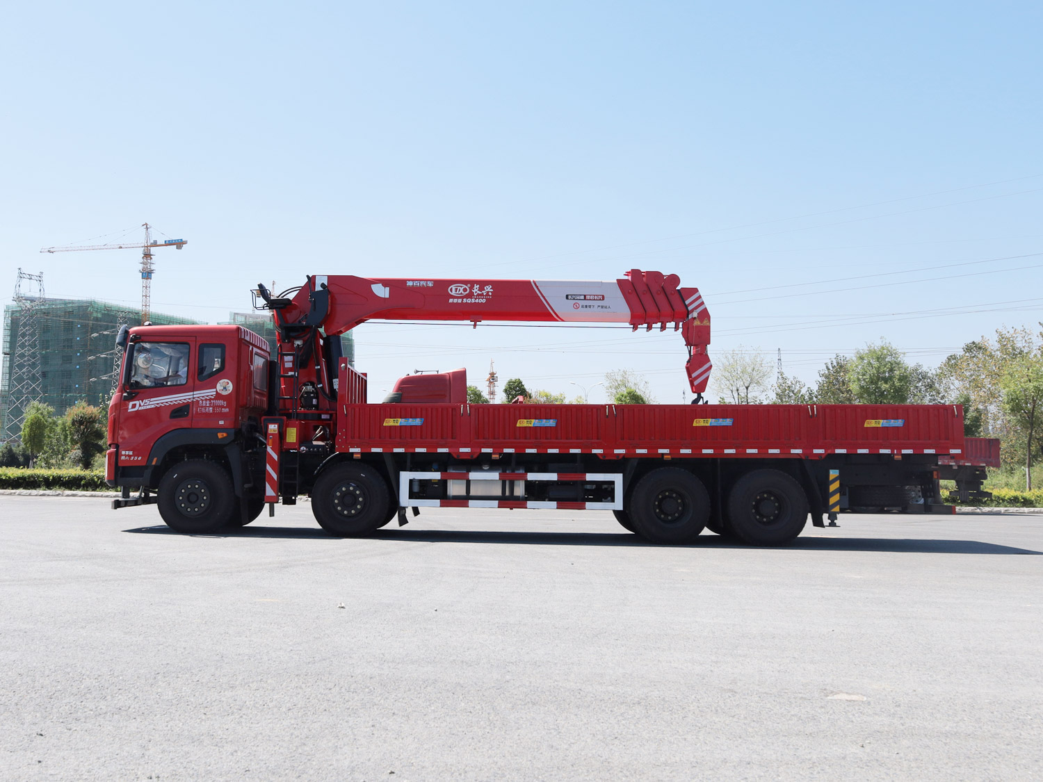 東風(fēng)華神DV5前四后八上裝長興16噸直臂式吊機(jī) 東風(fēng)華神DV5前四后八上裝長興16噸直臂式吊機(jī)