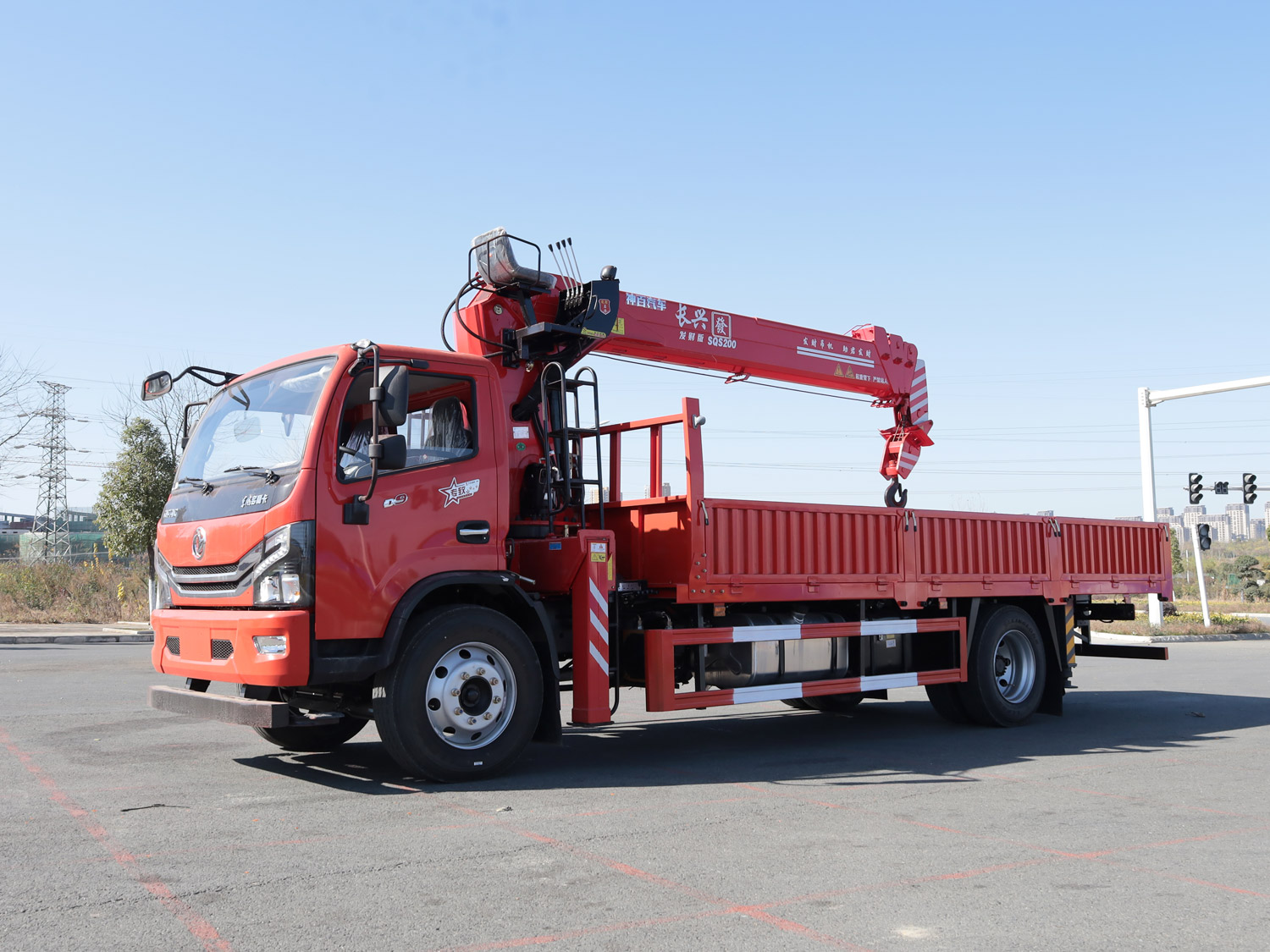 東風多利卡D8單排上裝發財8噸直臂式吊機 東風多利卡D8單排上裝發財8噸直臂式吊機