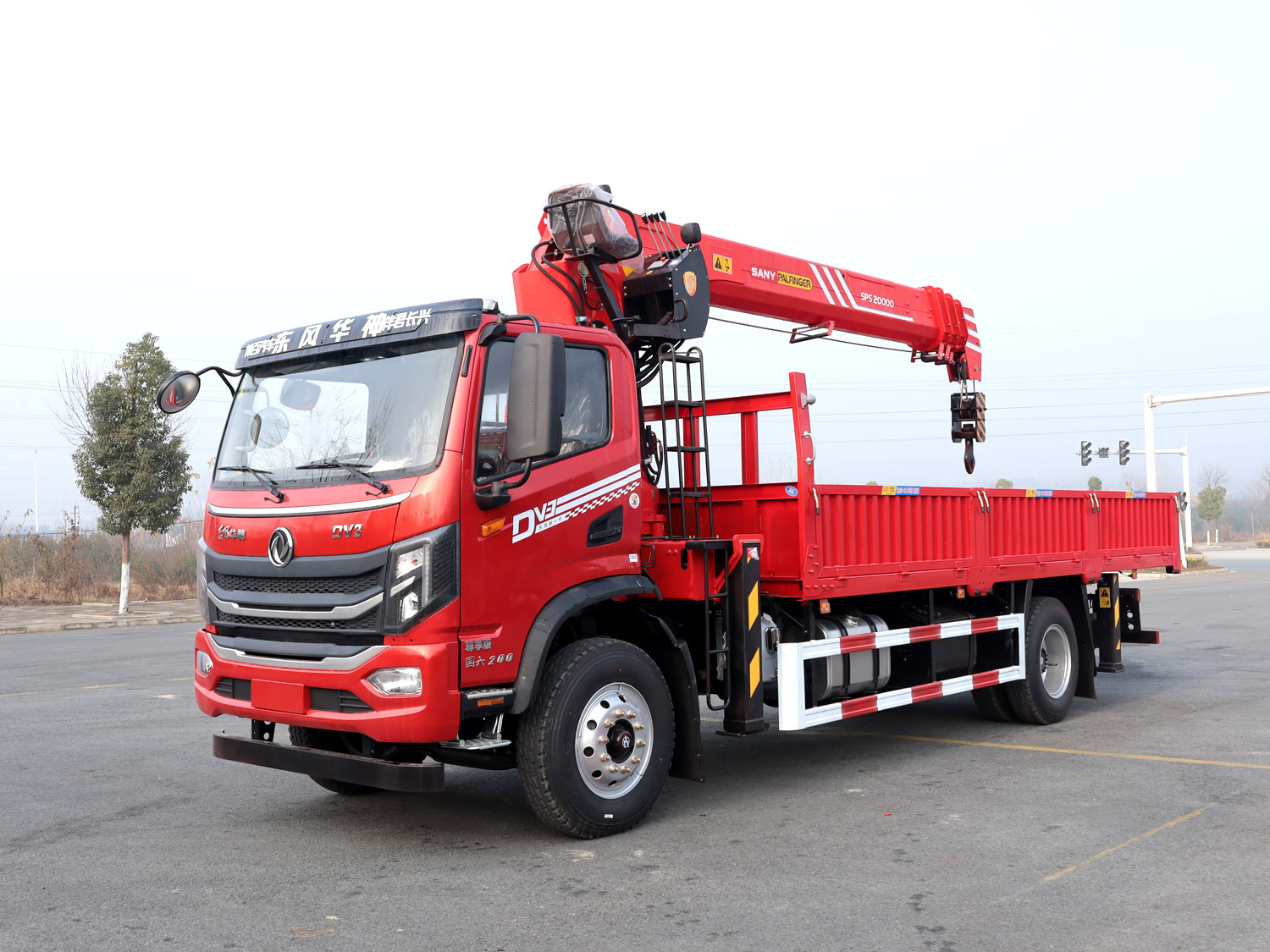 東風(fēng)華神DV3單排上裝三一8噸直臂式吊機(jī) 東風(fēng)華神DV3單排上裝三一8噸直臂式吊機(jī)