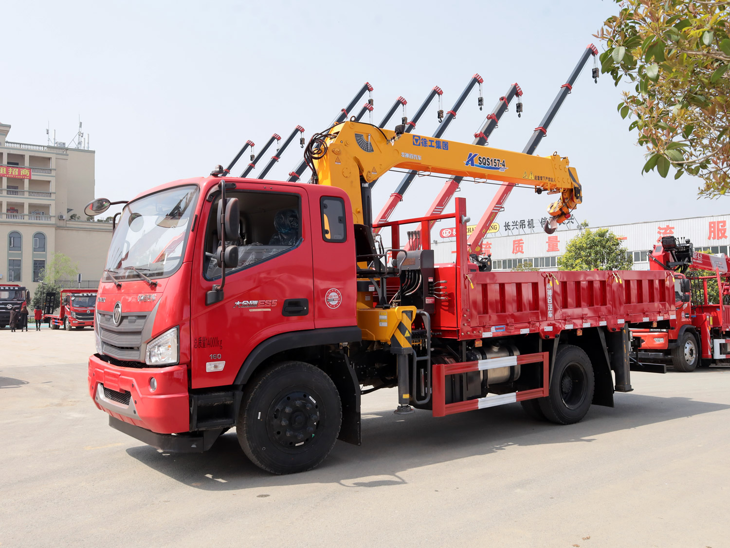 福田大金剛排半上裝徐工6.3噸直臂式吊機 福田大金剛排半上裝徐工6.3噸直臂式吊機