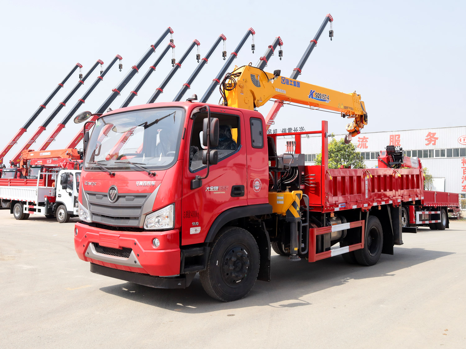 福田大金剛排半上裝徐工6.3噸直臂式吊機 福田大金剛排半上裝徐工6.3噸直臂式吊機