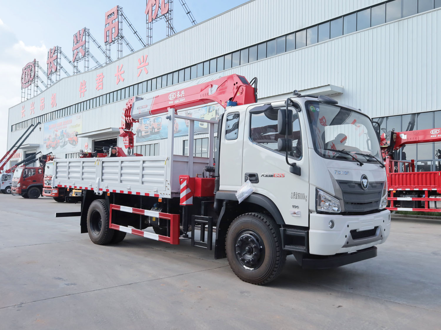 福田瑞沃排半上裝長(zhǎng)興質(zhì)尊版6.3噸直臂式吊機(jī) 福田瑞沃排半上裝長(zhǎng)興質(zhì)尊版6.3噸直臂式吊機(jī)