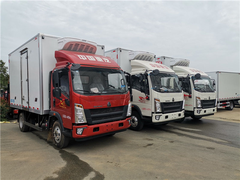 重汽豪沃4.2米藍(lán)牌冷藏車 重汽豪沃4.2米藍(lán)牌冷藏車