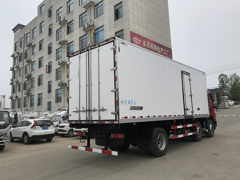 天錦KR小三軸平頂冷藏車 天錦KR小三軸平頂冷藏車