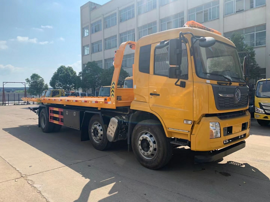 東風(fēng)天錦小三軸清障車 東風(fēng)天錦小三軸清障車