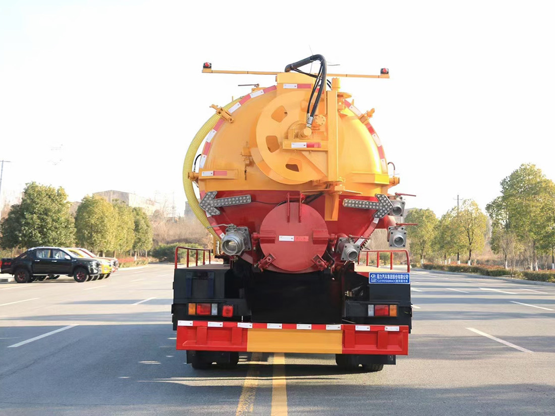 柳汽乘龍15方清洗吸污車 柳汽乘龍15方清洗吸污車