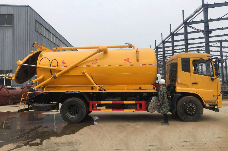 國六東風(fēng)天錦 12方 吸污車 國六東風(fēng)天錦 12方 吸污車