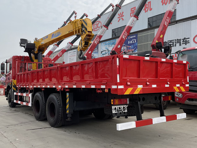 東風T5后八輪徐工12噸隨車吊 東風T5后八輪徐工12噸隨車吊