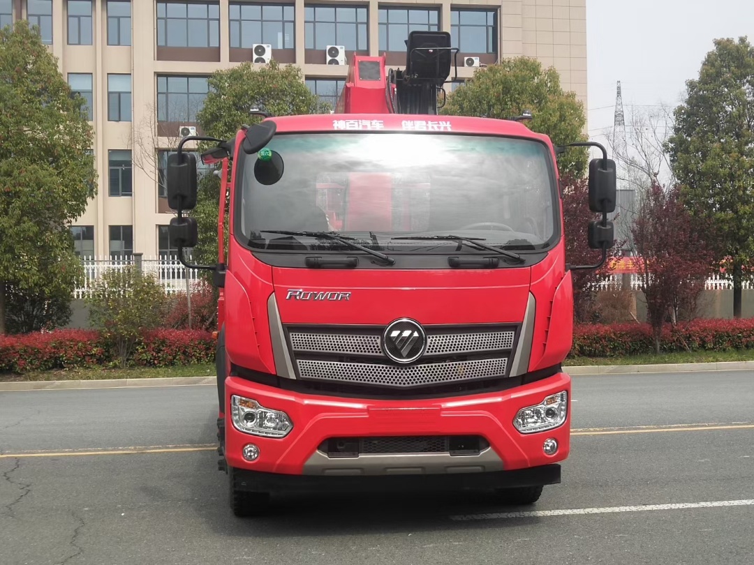 福田瑞沃大金剛排半駕駛室隨車吊 福田瑞沃大金剛排半駕駛室隨車吊